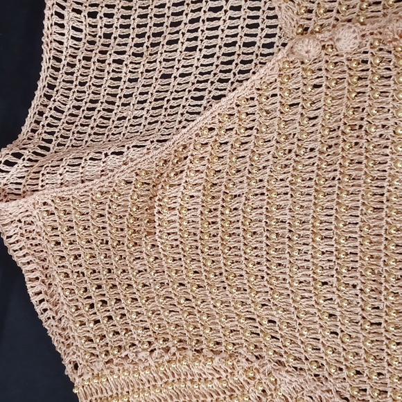 Crochet knit lightweight gold metallic cover top Sz M 3/4 sleeve w/gold beads. - Picture 2 of 5